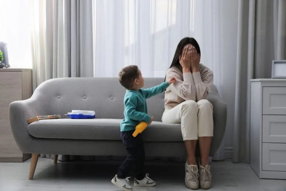 單親小孩的內心糾結：談談社會框架和心理諮商的重要性